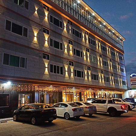 Emmaus Condotel Angeles Exterior foto