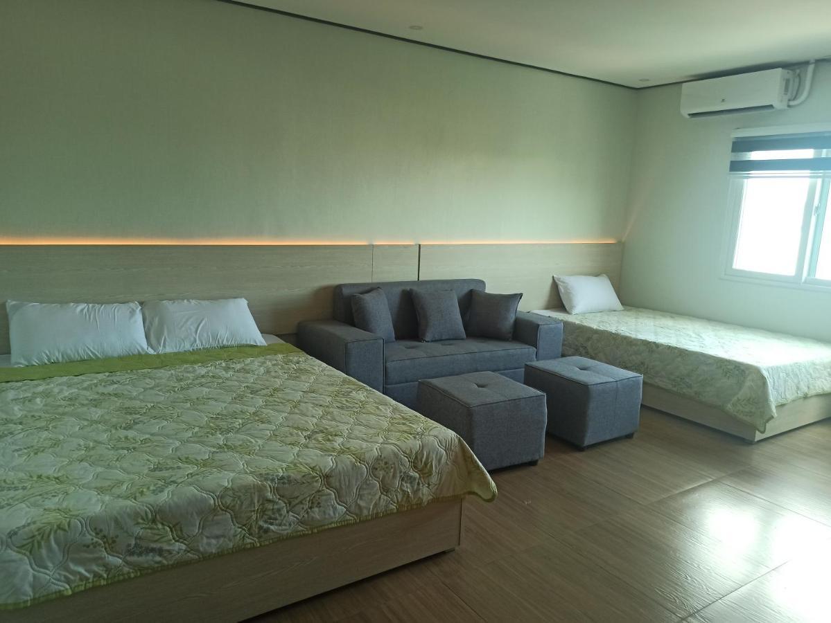 Emmaus Condotel Angeles Exterior foto