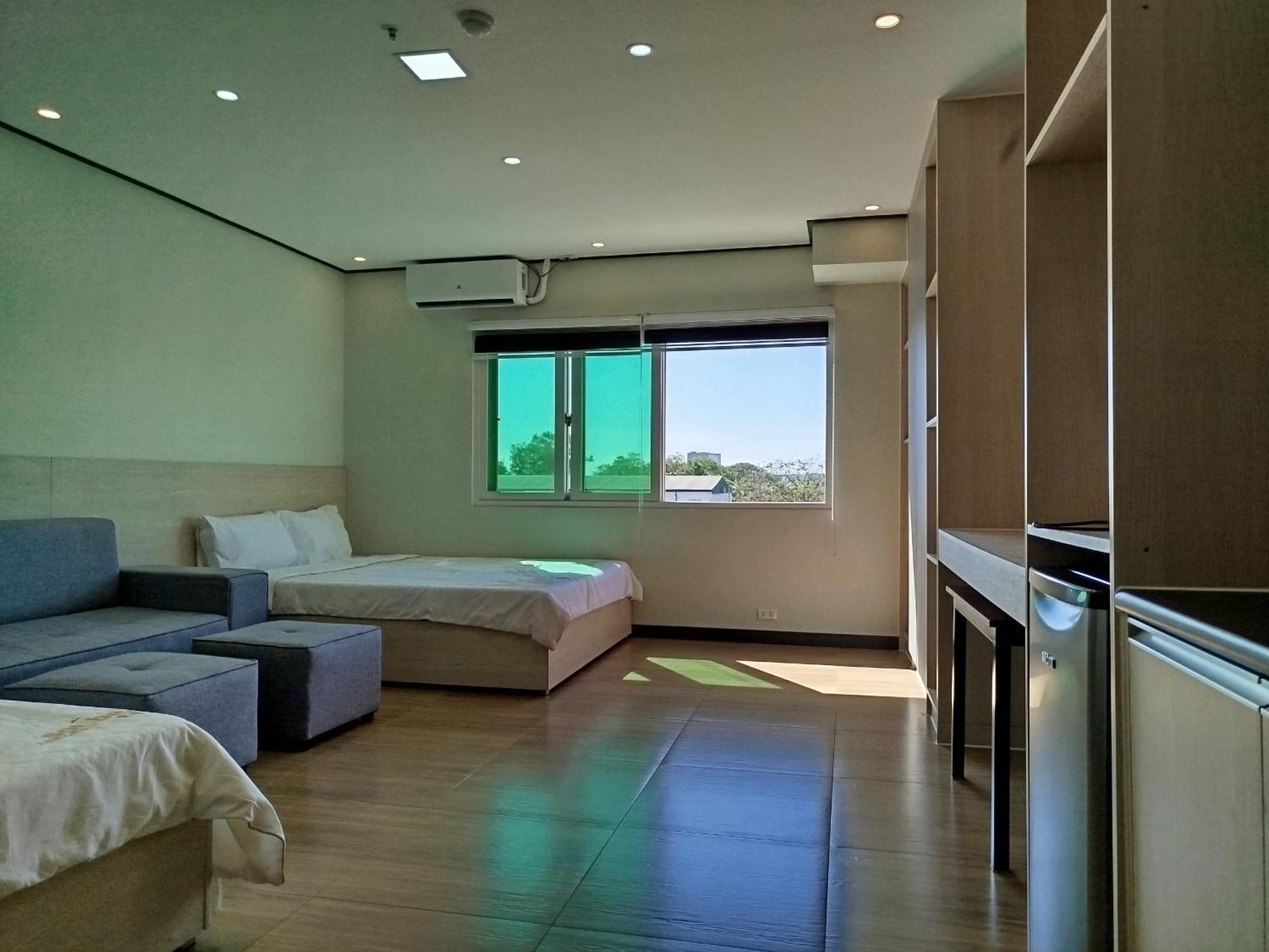 Emmaus Condotel Angeles Exterior foto